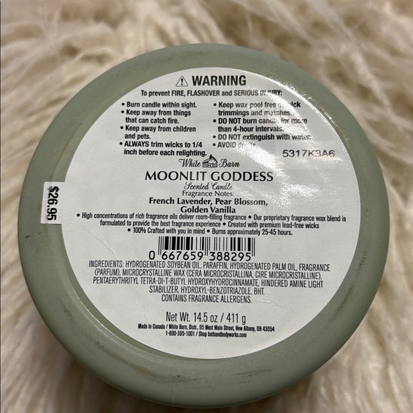 White Barn Moonlit Goddess Candle - Soft Green - Picture 6 of 7